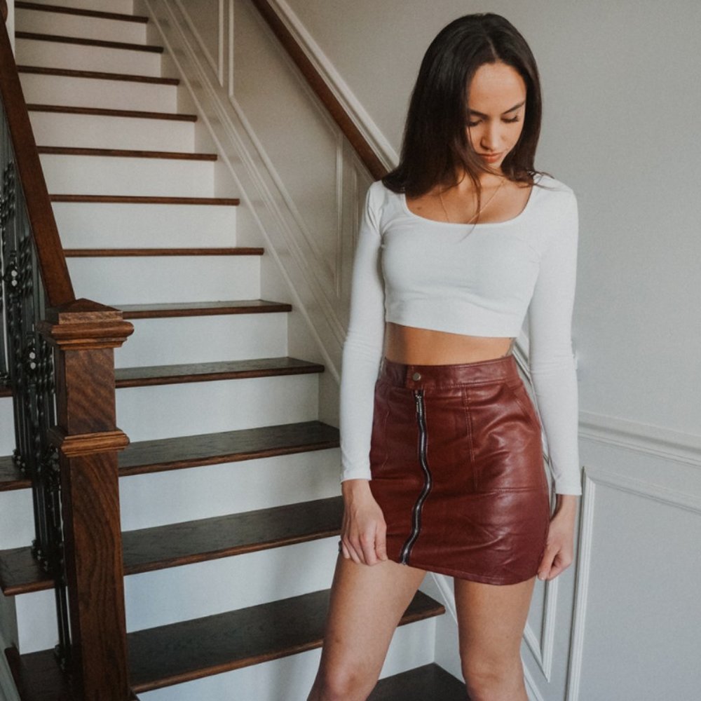 MINIT FASHION Front zipper faux leather skirt
